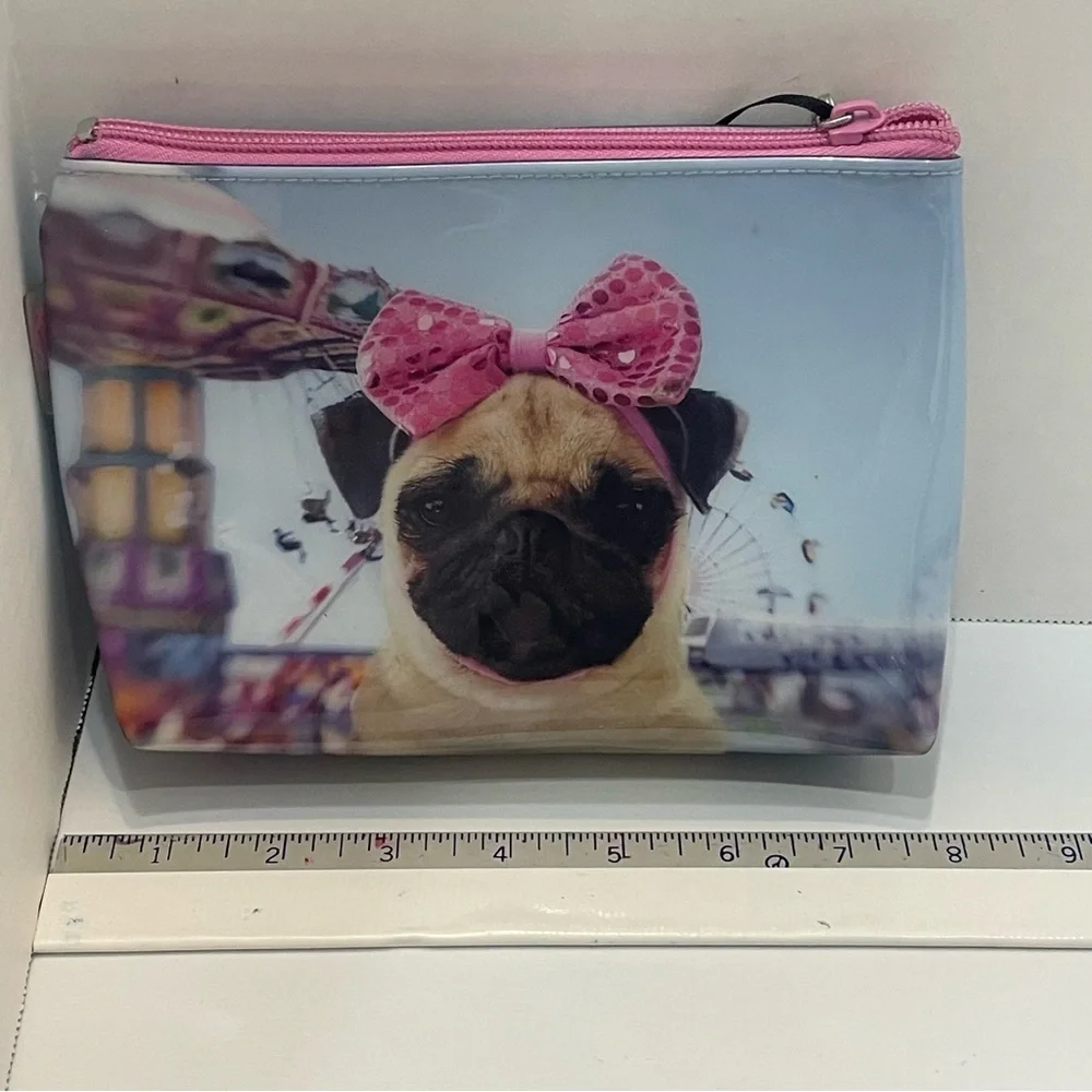 Catseye London Pug Dog Cosmetic Bag with Pink Bow. Zipper. Used. Vinyl.